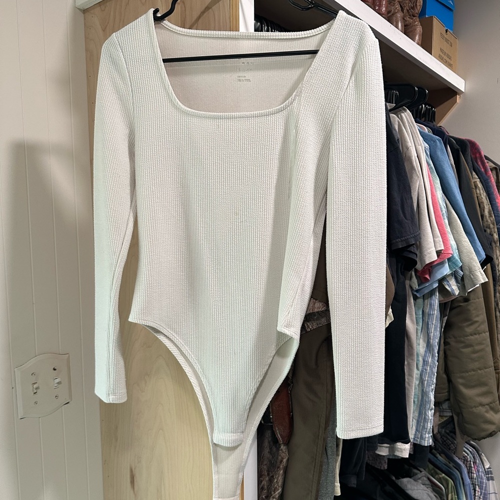 Long sleeve ribbed bodysuit